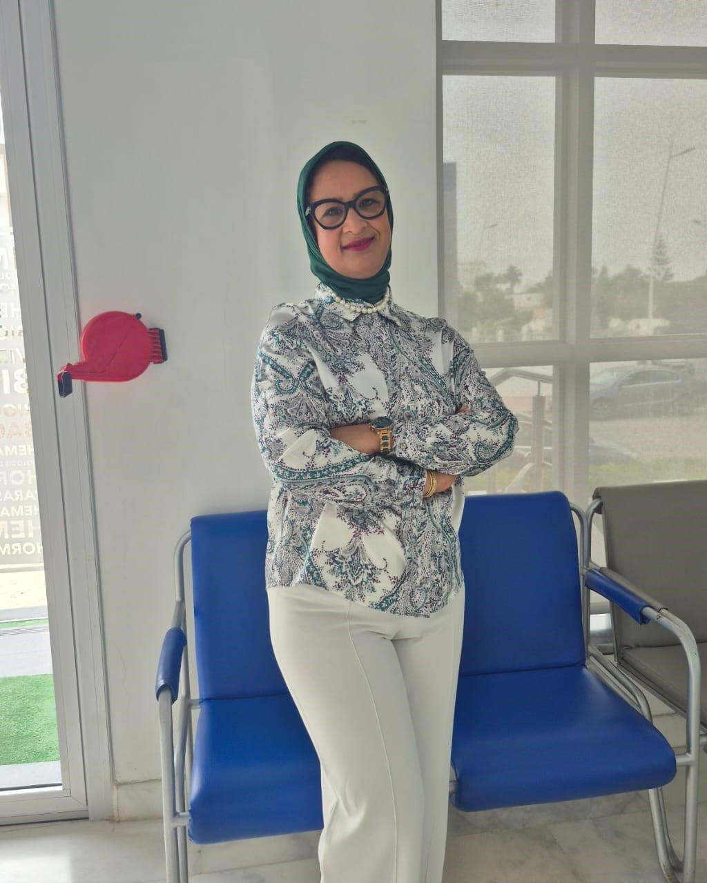 Dr. Rkia Zari